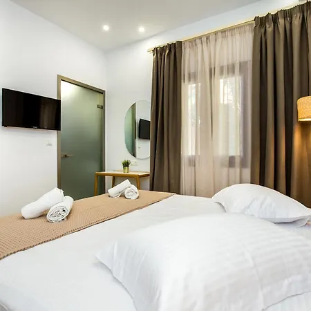 Appartement Oasis Deluxe Pefkari