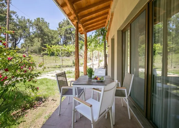 Oasis Deluxe Apartament Pefkari